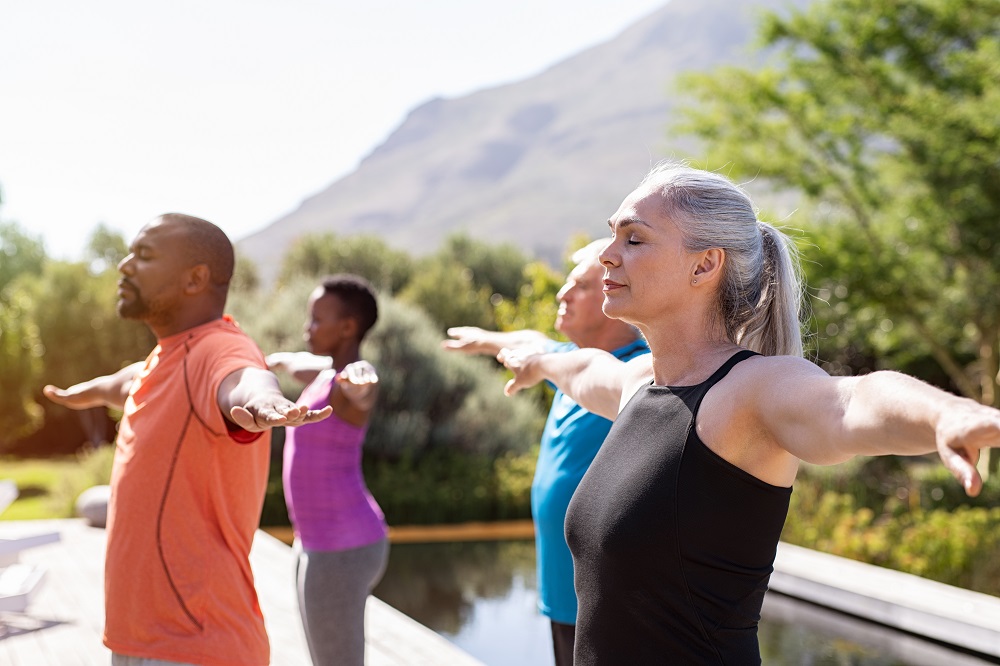 Seniors-group-excercise-1000x666-1